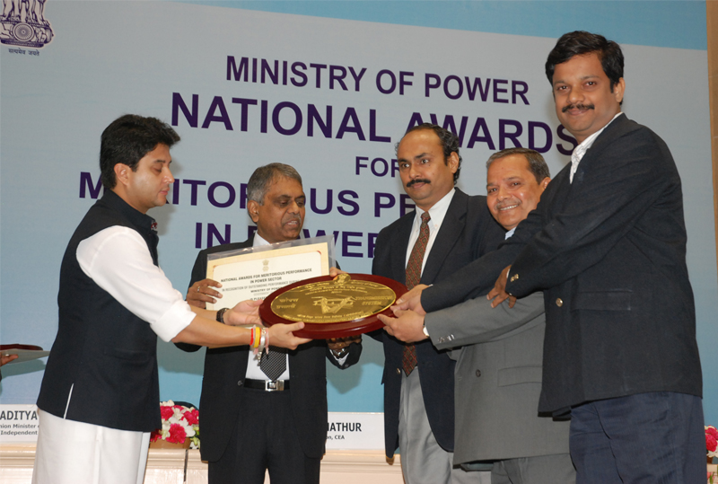 Award_Accolades_02